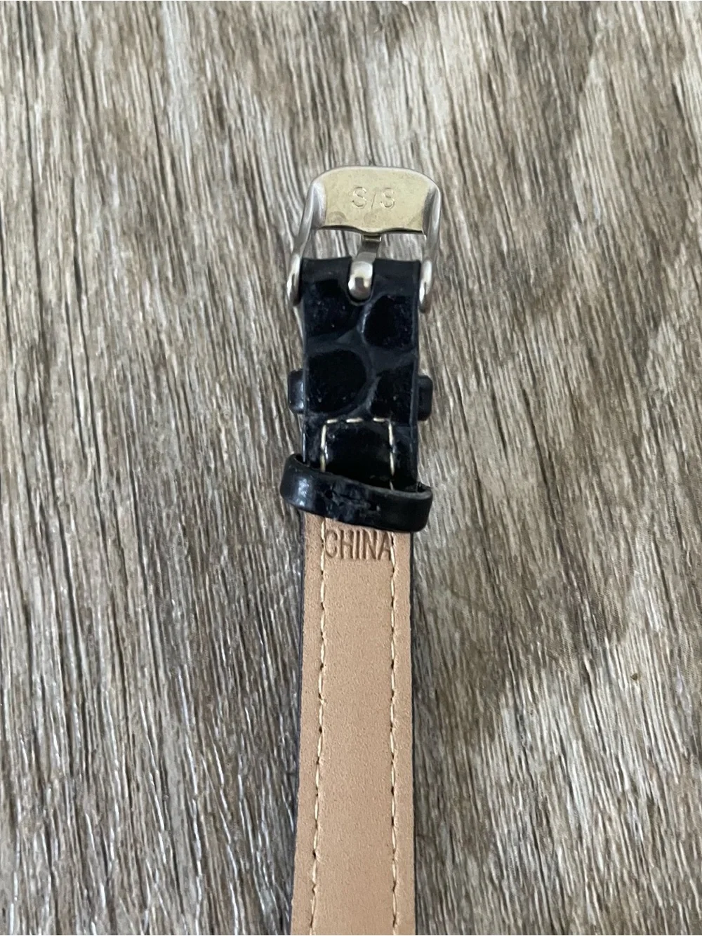 Women’s Classic Analog Watch Black Faux Leather Band Silver Tone Case Cream